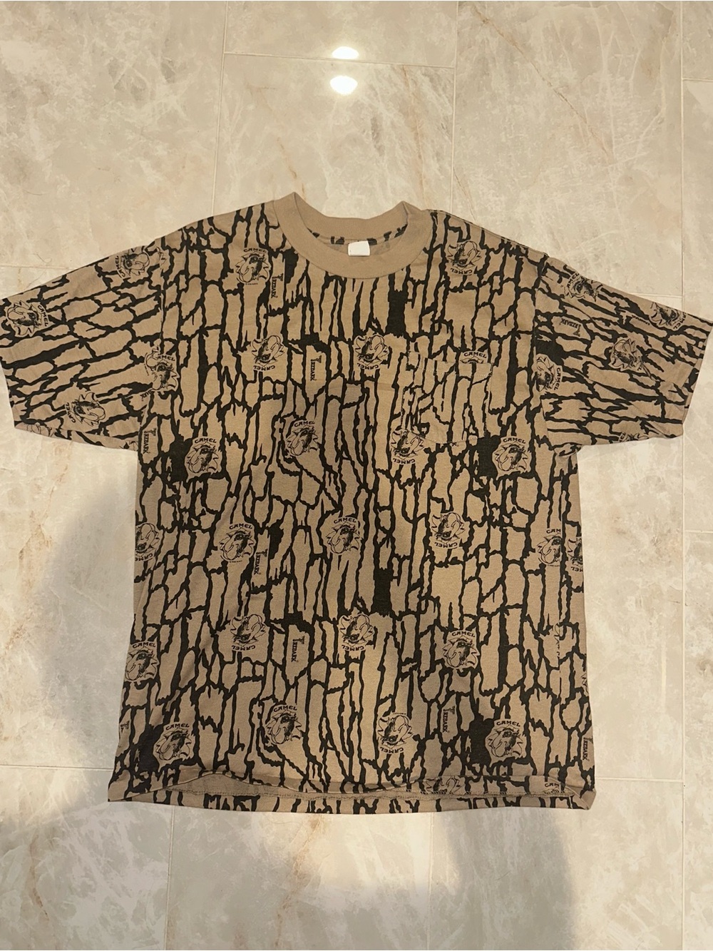 Graphic Short-Sleeve Tee in Tan and Black